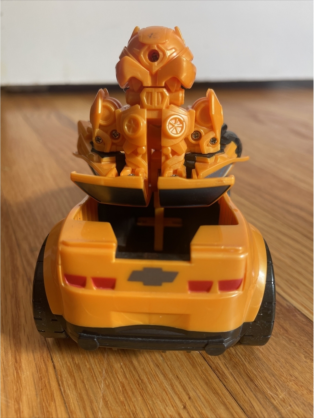 Transformers Bumblebee Bumper Battlers Action Figure Transforms 2008 Hasbro Tomy - Picture 4 of 9